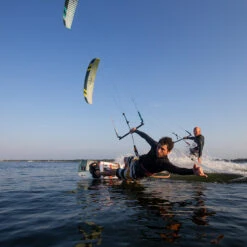 Flysurfer Sonic 4 Performance Foil Kite Discounts Apply ! -Kitesurfing Shop 900 flysurfer sonic 4 size 7